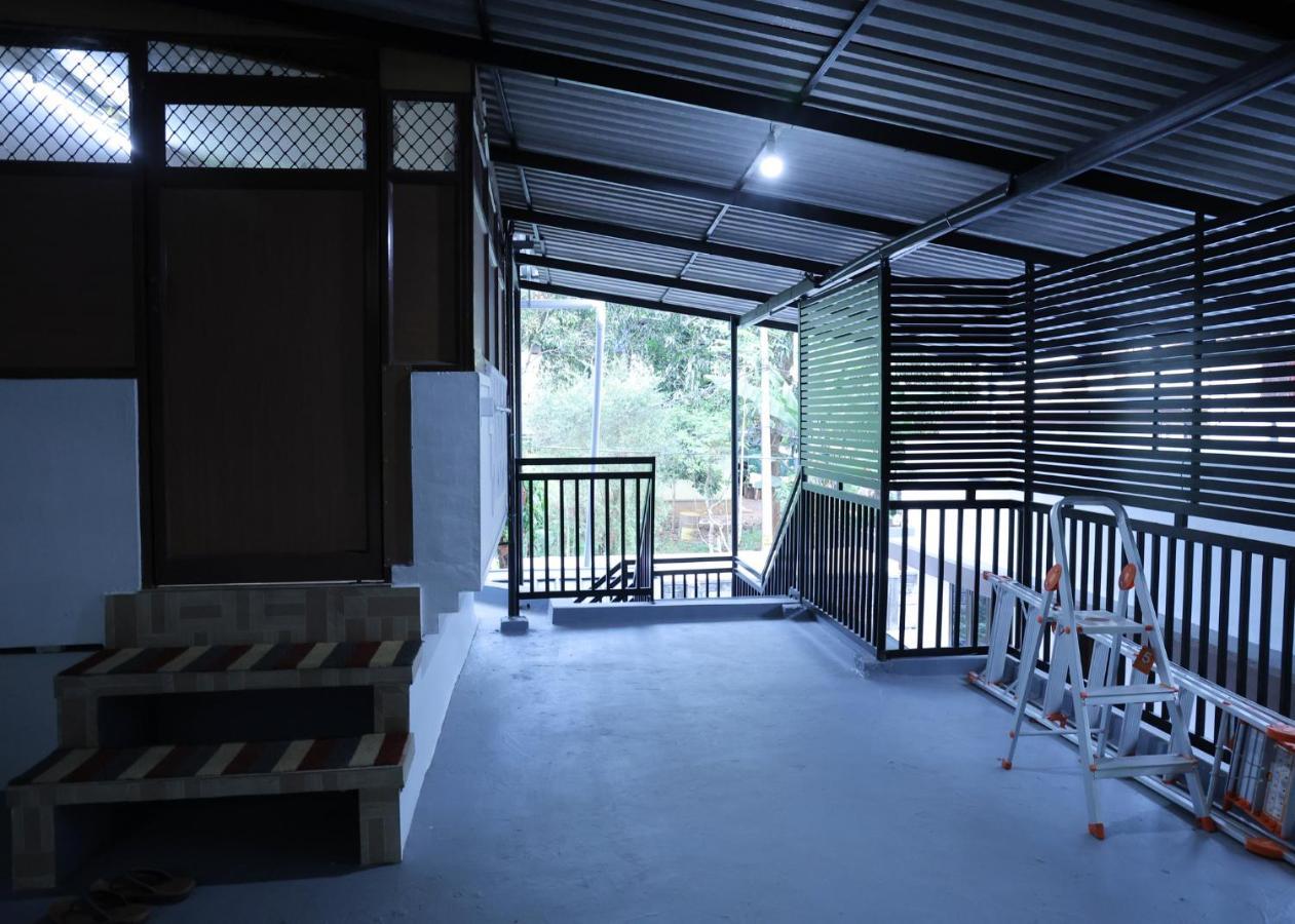 Malpans Mansion Hotel Nedumbassery Ngoại thất bức ảnh