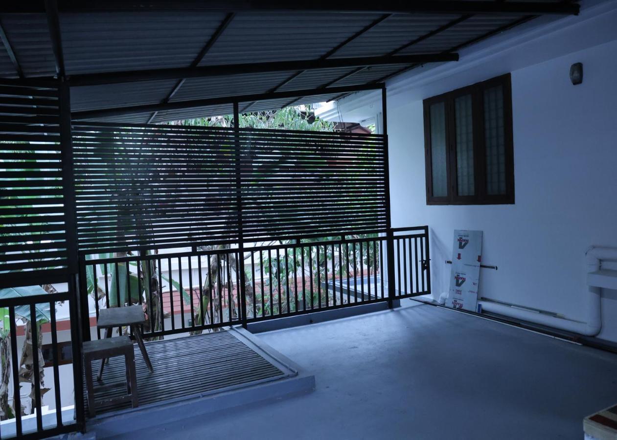 Malpans Mansion Hotel Nedumbassery Ngoại thất bức ảnh