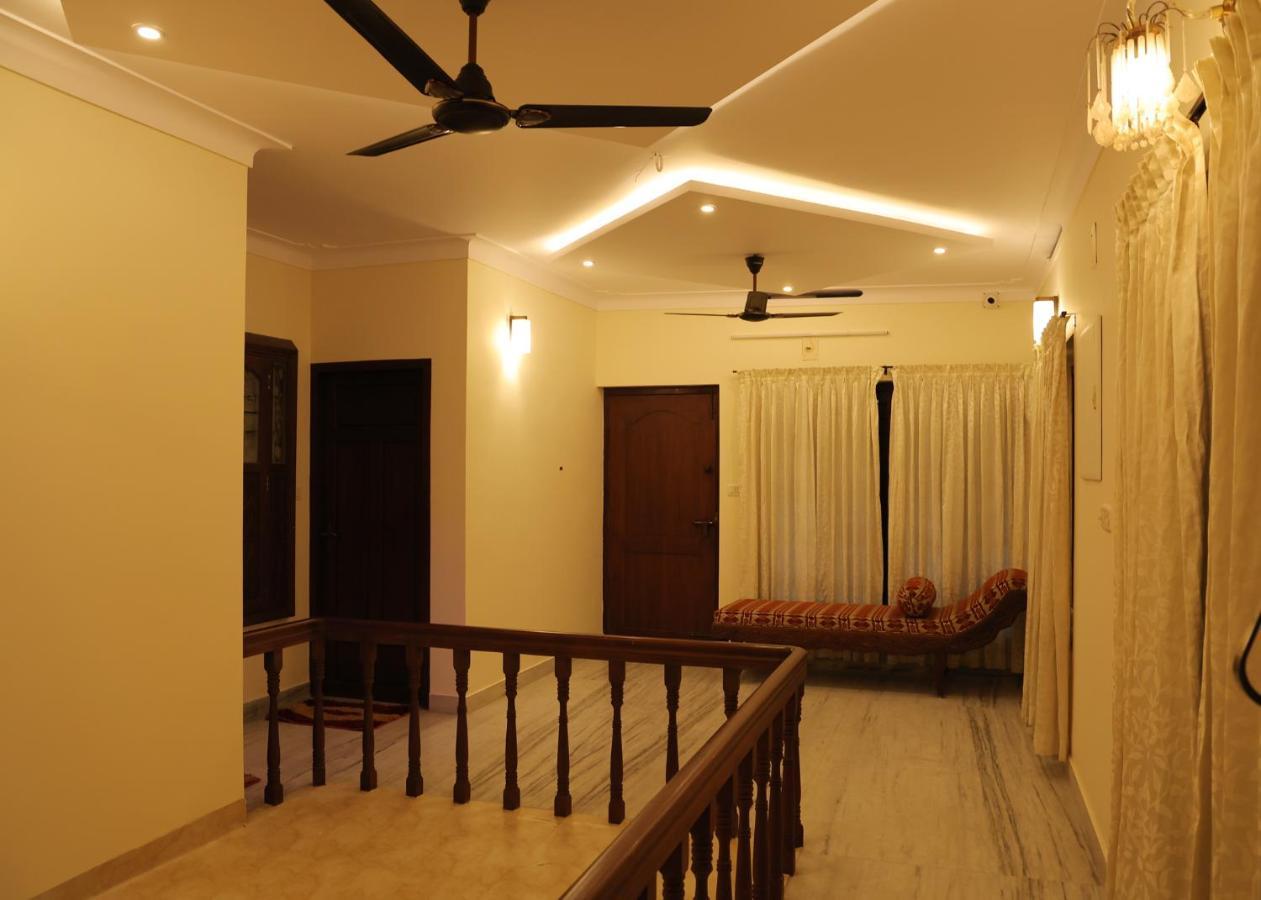 Malpans Mansion Hotel Nedumbassery Ngoại thất bức ảnh